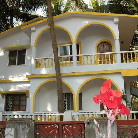 Joe And Marietta'S Guesthouse Calangute Extérieur photo