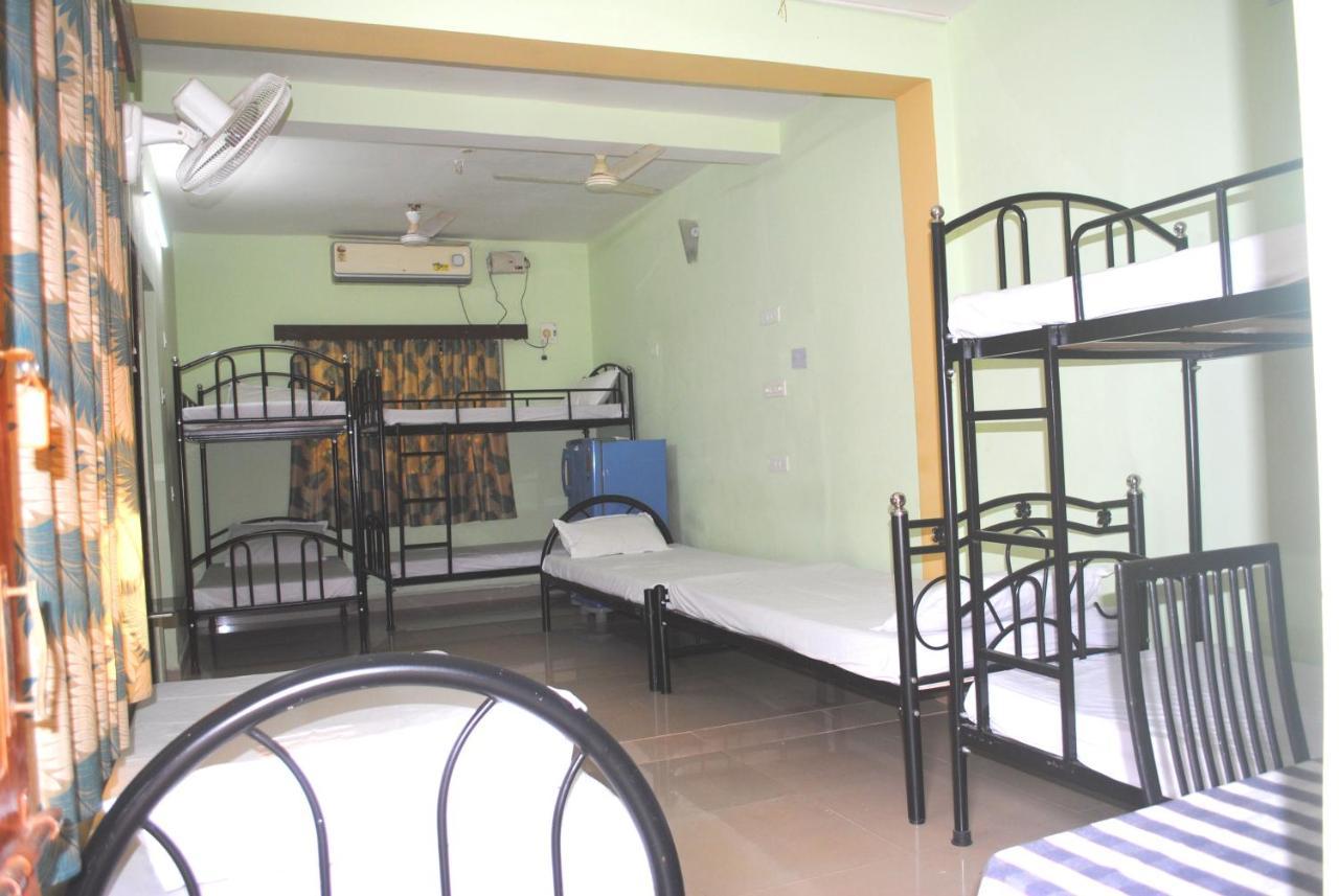 Joe And Marietta'S Guesthouse Calangute Extérieur photo