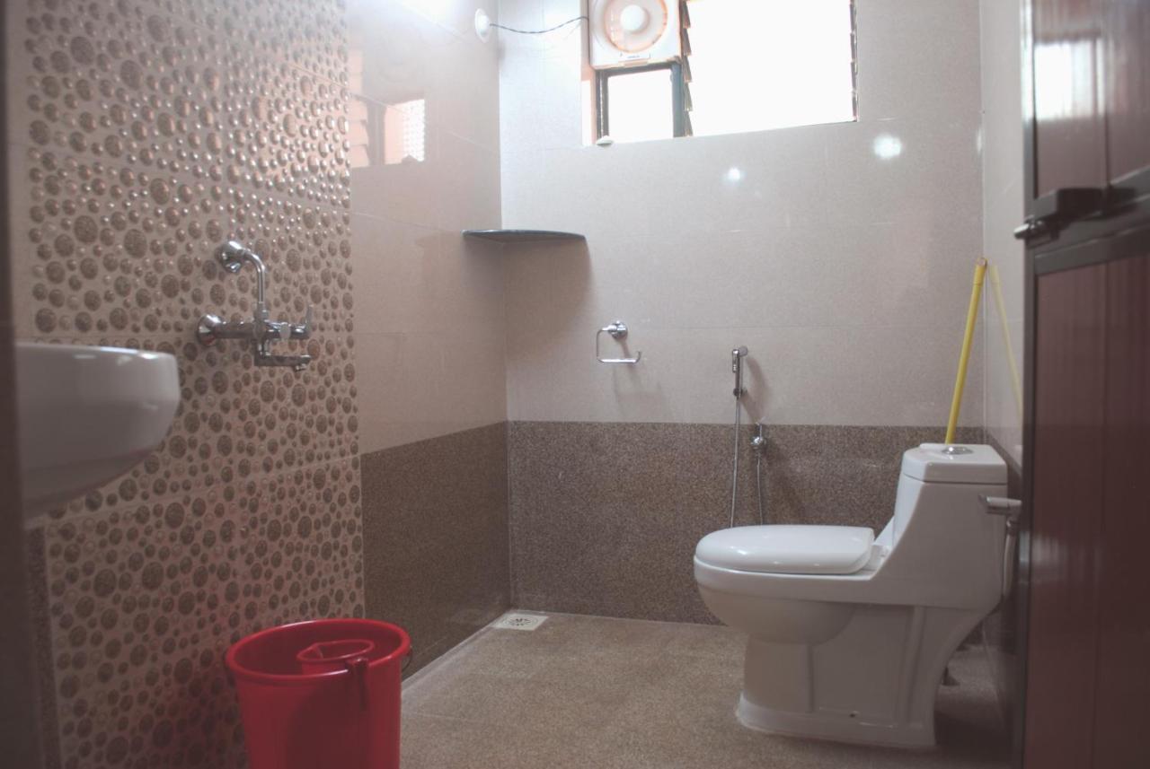 Joe And Marietta'S Guesthouse Calangute Extérieur photo