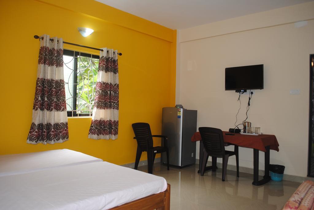 Joe And Marietta'S Guesthouse Calangute Extérieur photo