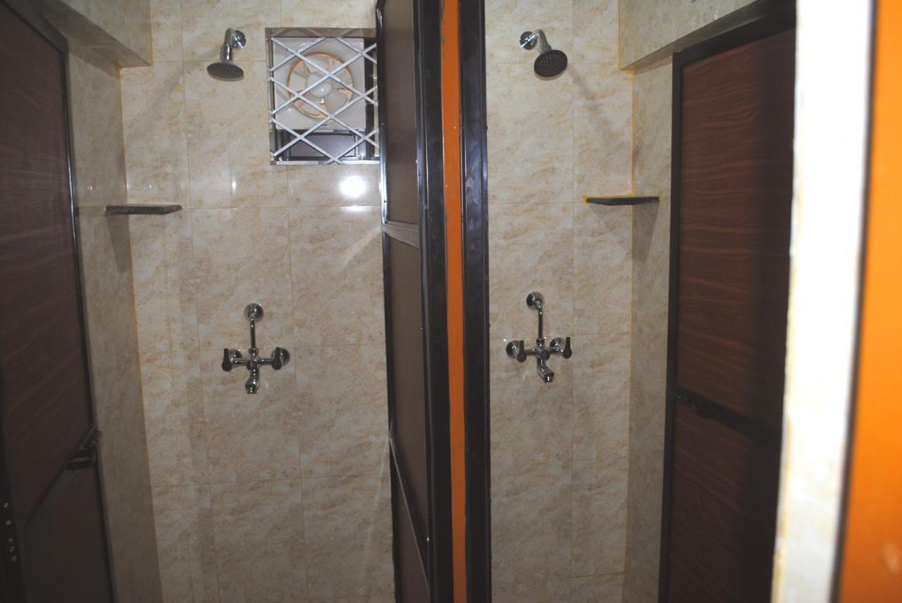 Joe And Marietta'S Guesthouse Calangute Extérieur photo